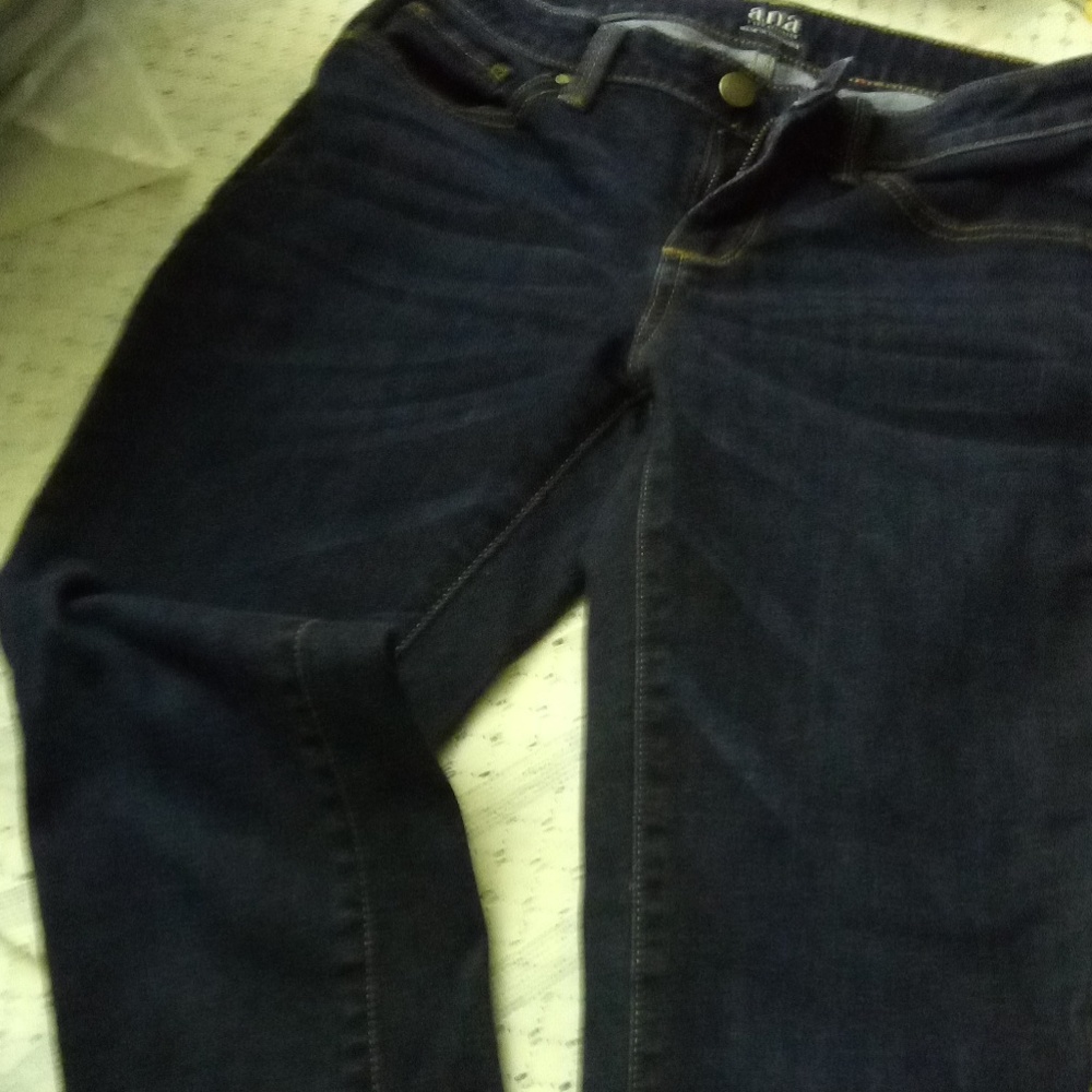Ana jeans